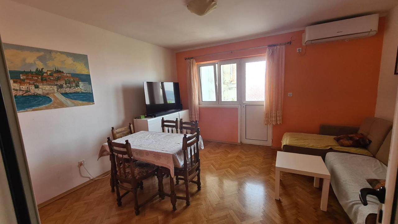 Apartments Vukovic Светі-Стефан Екстер'єр фото